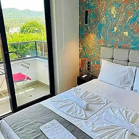Euronova Suits Hotel 3*