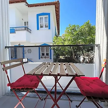 Euronova Suits Hotel 3*
